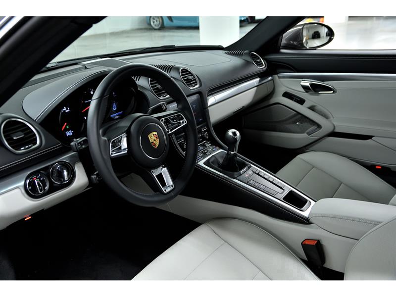 porsche 718 Cayman 2024 - 11