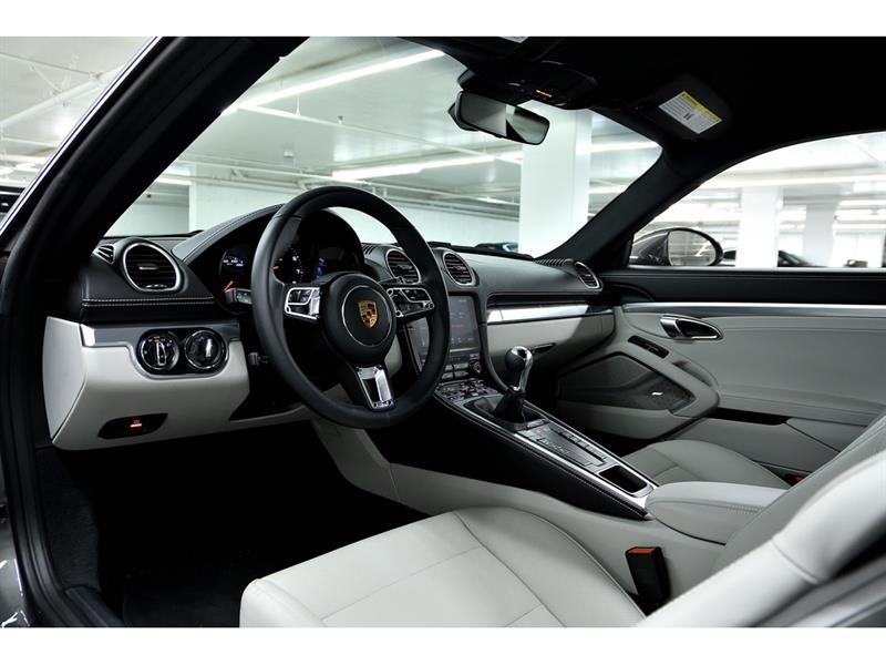 porsche 718 Cayman 2024 - 12