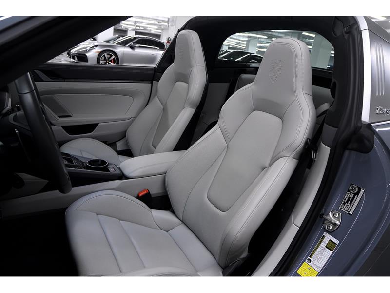 porsche 911 2023 - 13