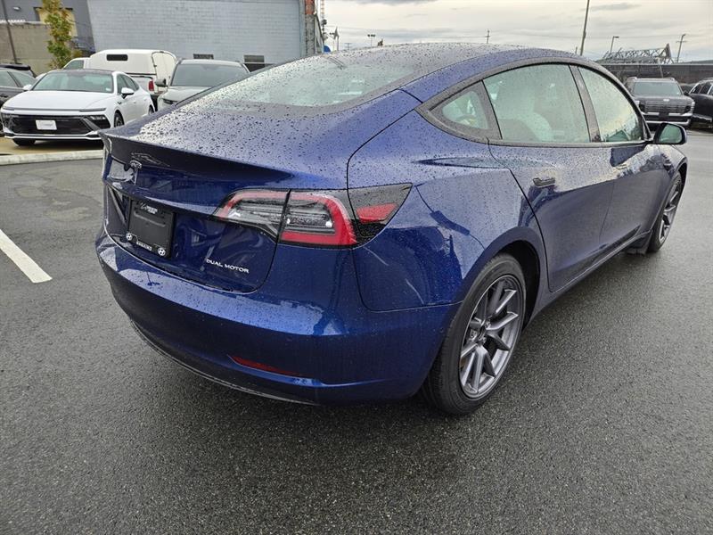 tesla Model 3 2022 - 12