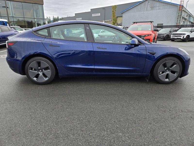 tesla Model 3 2022 - 15