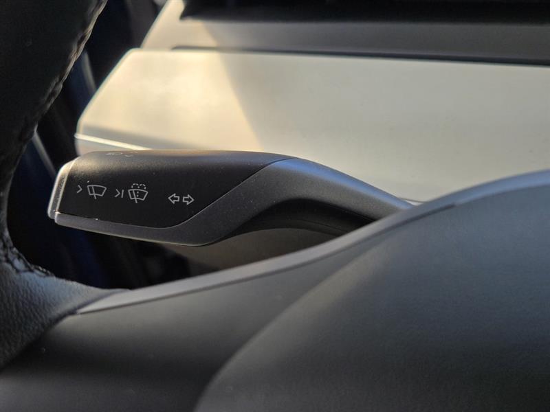 tesla Model 3 2022 - 21