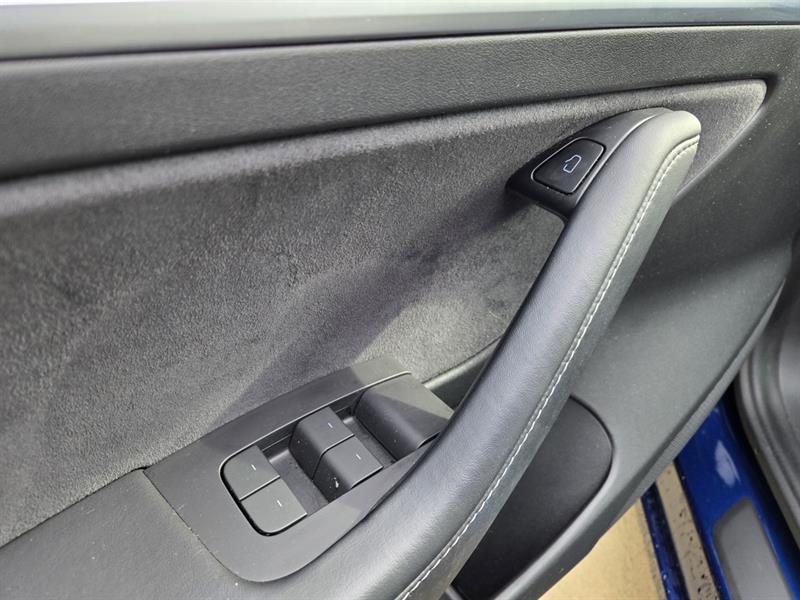 tesla Model 3 2022 - 38