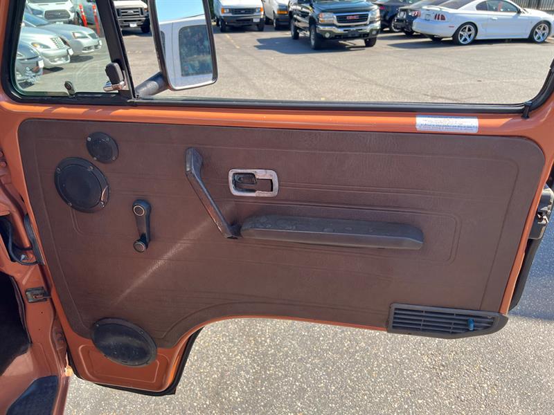 Volkswagen Vanagon 9