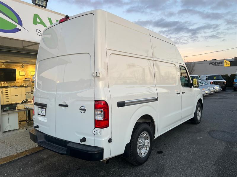 nissan NV Cargo 2017 - 8