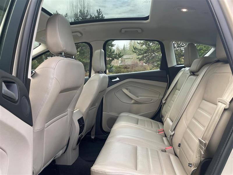 ford C-max 2018 - 17