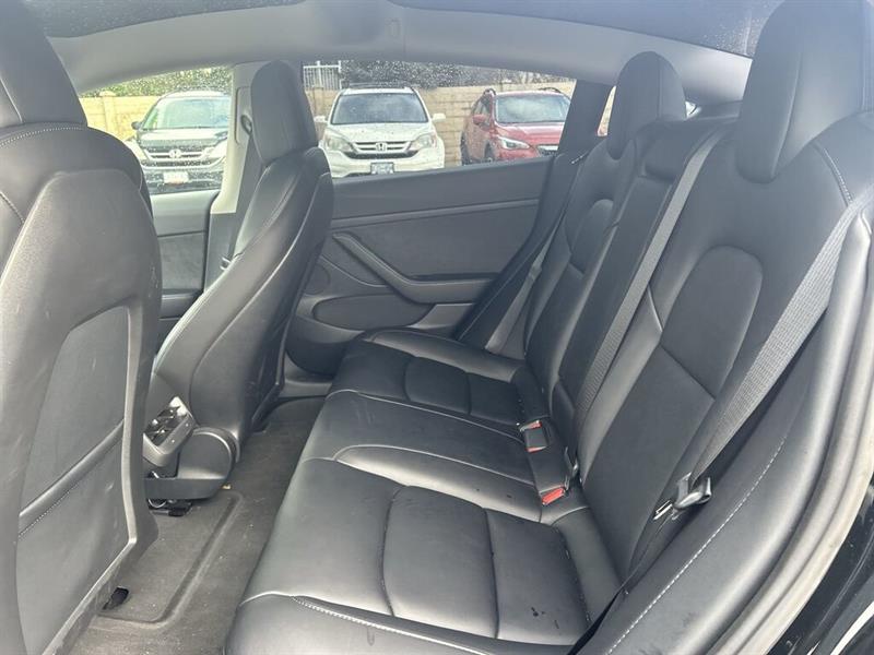 tesla Model 3 2022 - 19