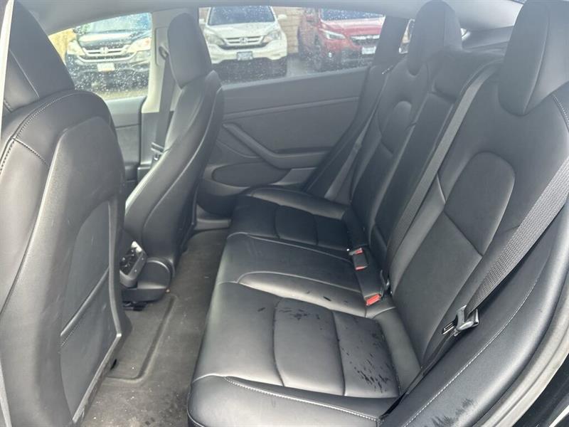 tesla Model 3 2022 - 36