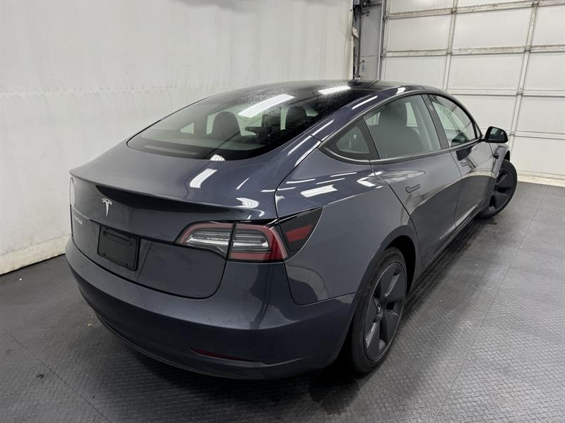 tesla Model 3 2023 - 9