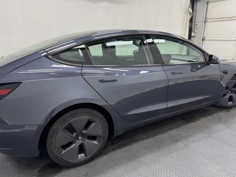 tesla Model 3 2023 - 11