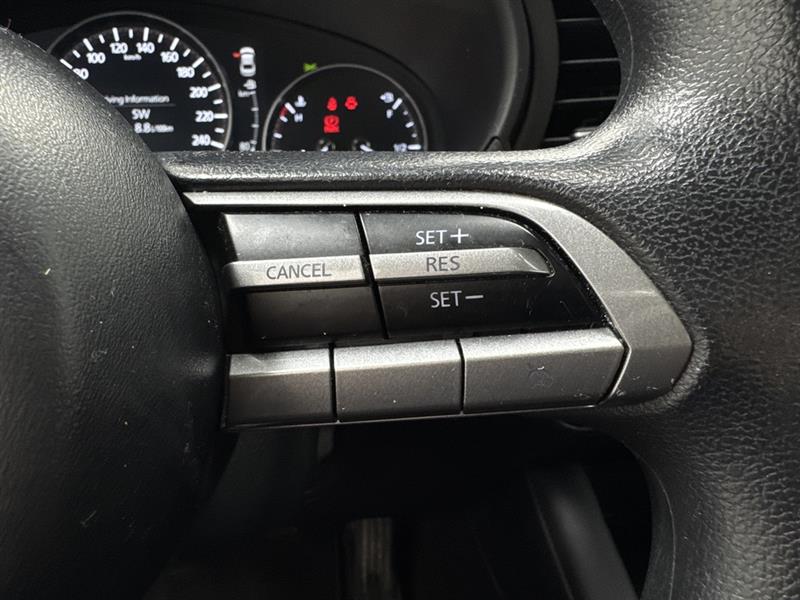 mazda Mazda3 2022 - 23