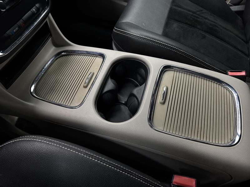 dodge Grand Caravan 2016 - 28