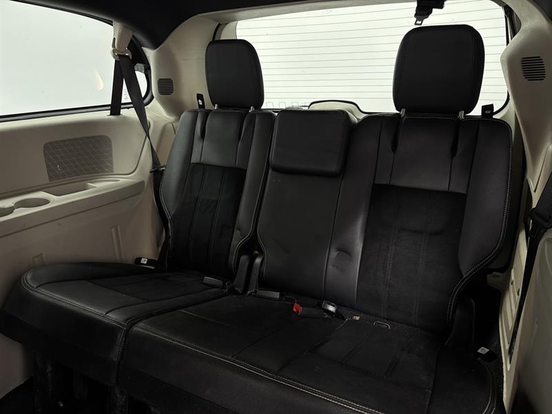 dodge Grand Caravan 2016 - 31