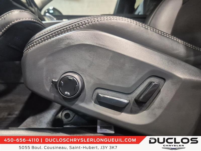 volvo XC60 2021 - 16