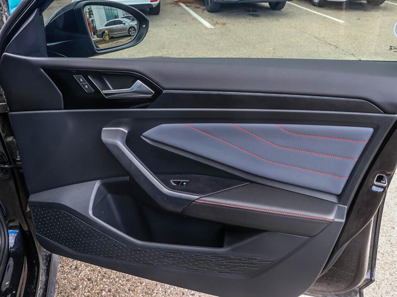 volkswagen Jetta GLI 2025 - 27