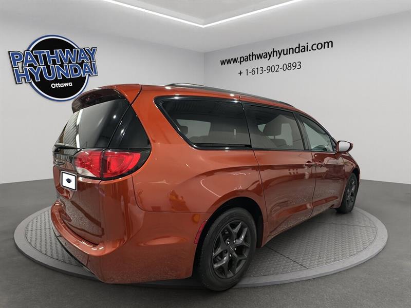 chrysler Pacifica 2018 - 4