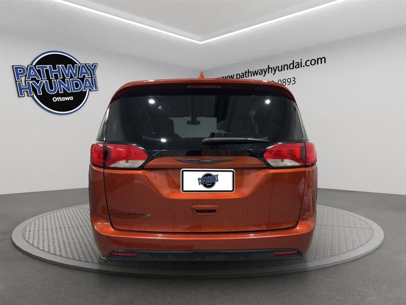 chrysler Pacifica 2018 - 5