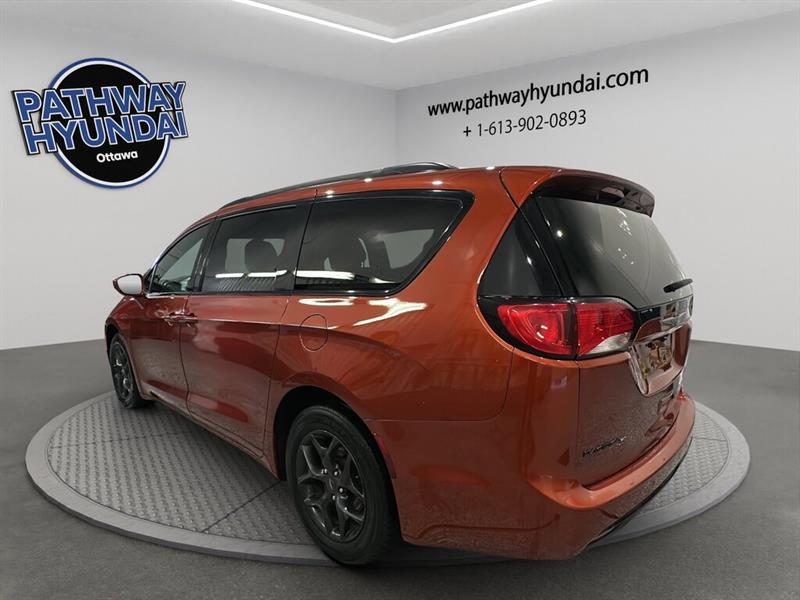 chrysler Pacifica 2018 - 6