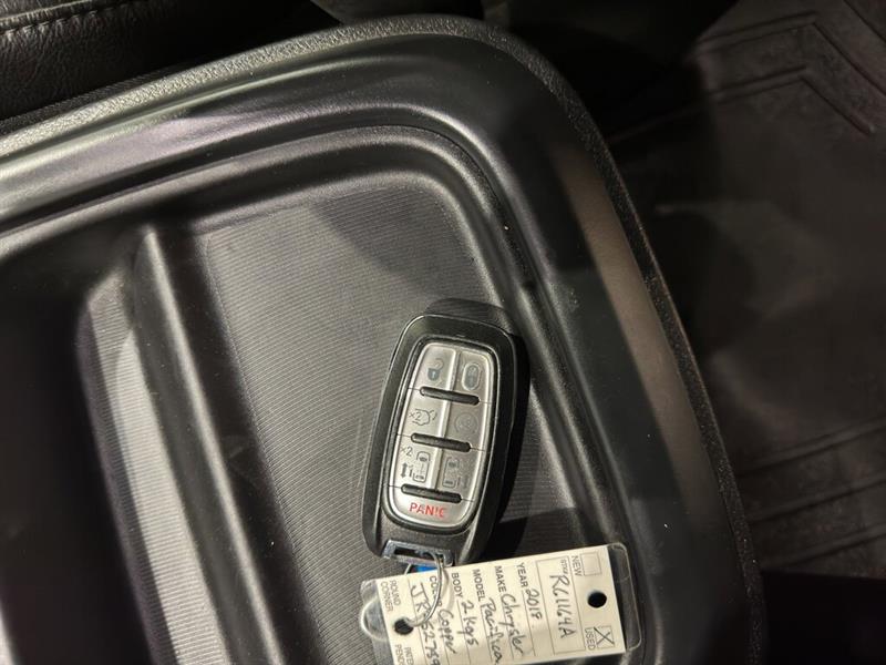 chrysler Pacifica 2018 - 24