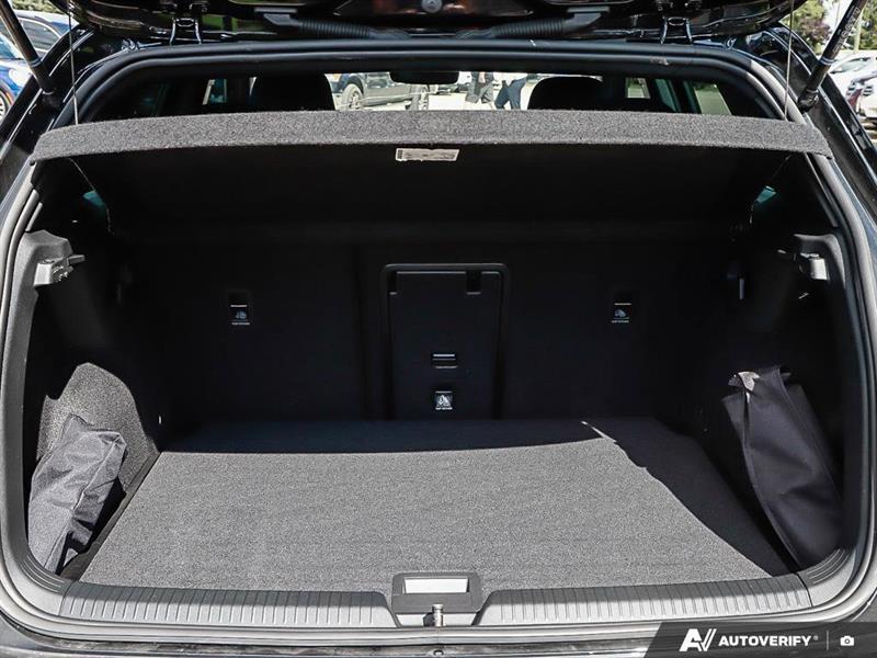 volkswagen Golf R 2024 - 12