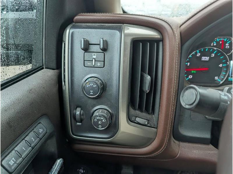 chevrolet Silverado 2500HD 2018 - 16