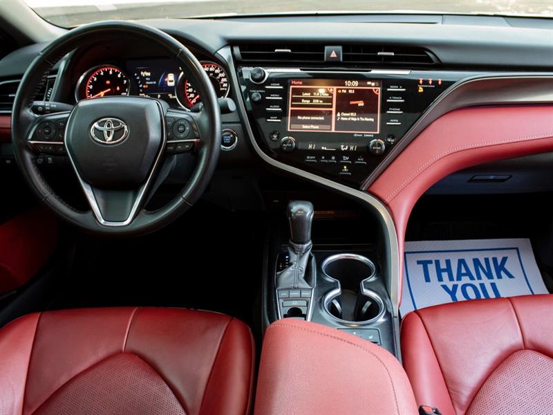 toyota Camry 2020 - 17