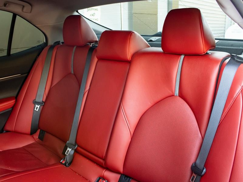 toyota Camry 2020 - 24