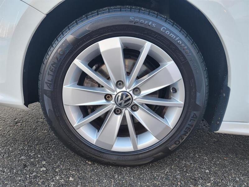 volkswagen Jetta 2015 - 11