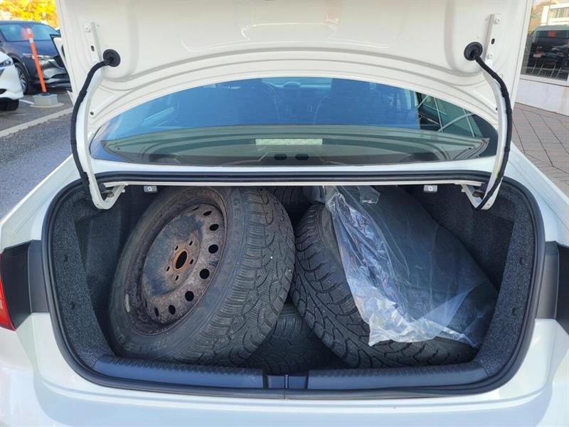 volkswagen Jetta 2015 - 12