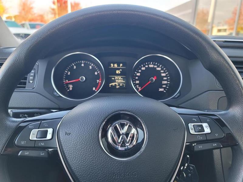 volkswagen Jetta 2015 - 17