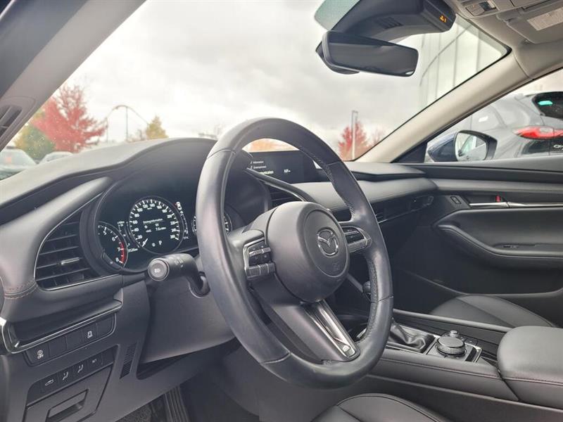 mazda Mazda3 2021 - 13