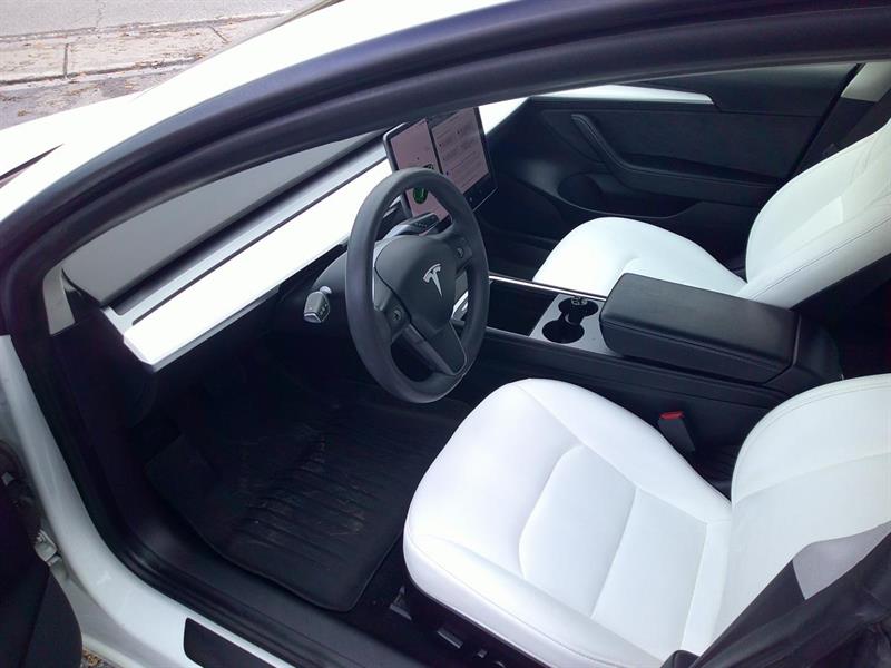 tesla Model 3 2021 - 15
