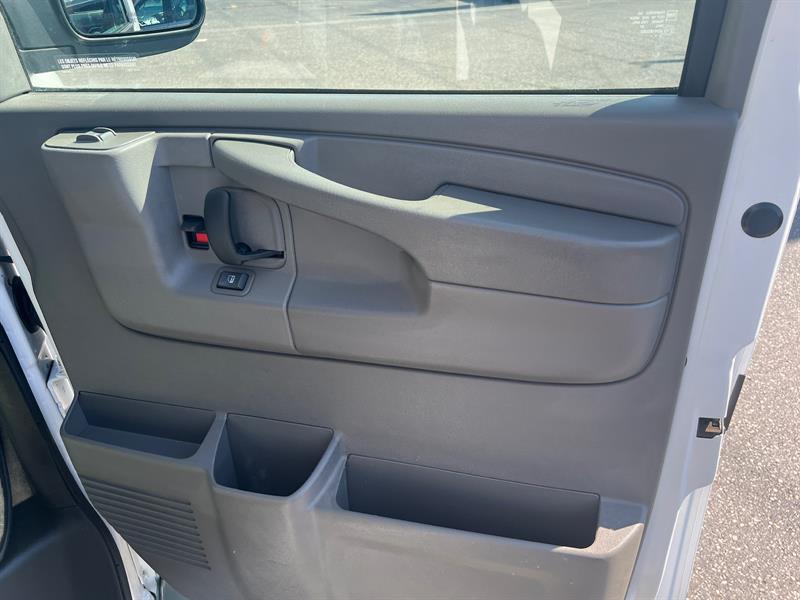 chevrolet Express 3500 2003 - 9