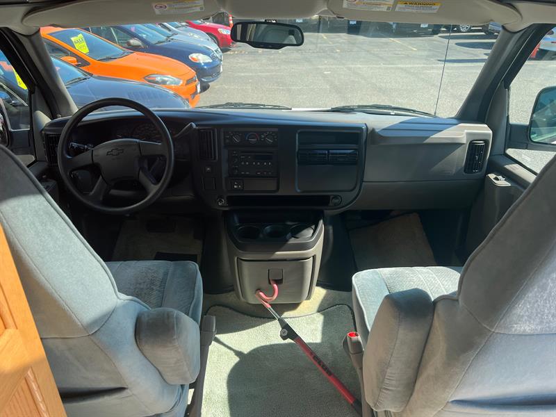 chevrolet Express 3500 2003 - 19