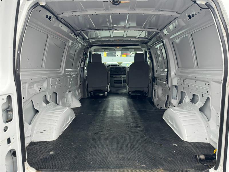 ford Econoline 2014 - 12