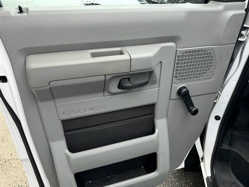 ford Econoline 2014 - 13