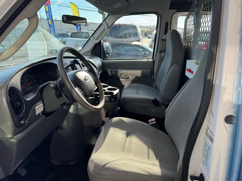 ford Econoline 2007 - 14