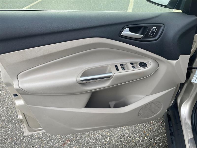 ford C-max 2018 - 10