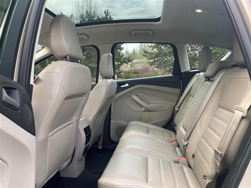 ford C-max 2018 - 17