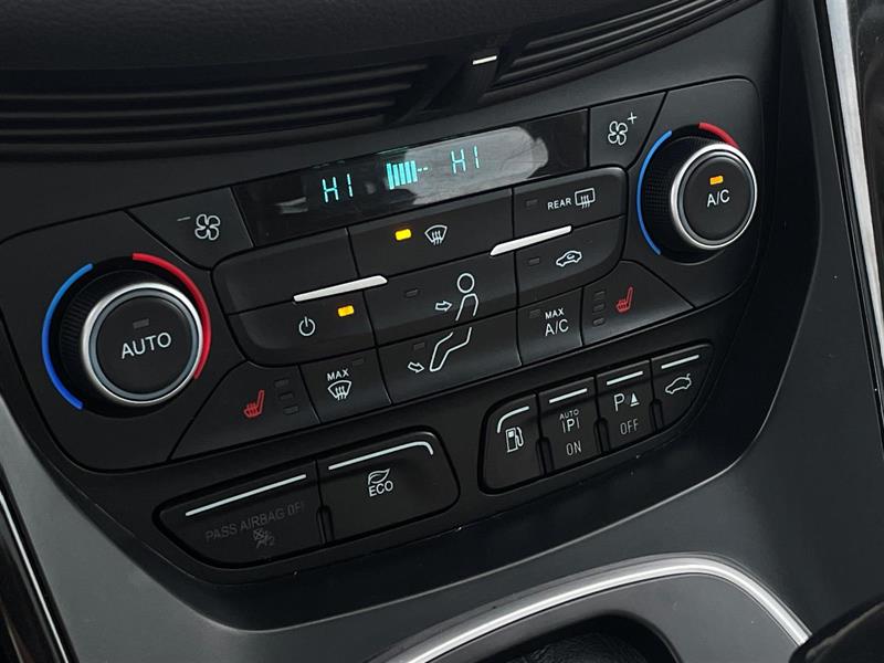 ford C-max 2018 - 26