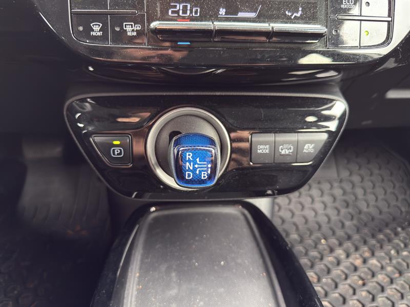 toyota Prius Prime 2020 - 16