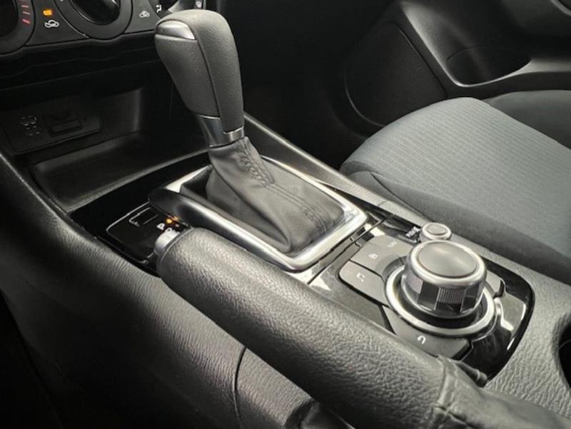 mazda Mazda3 2016 - 23