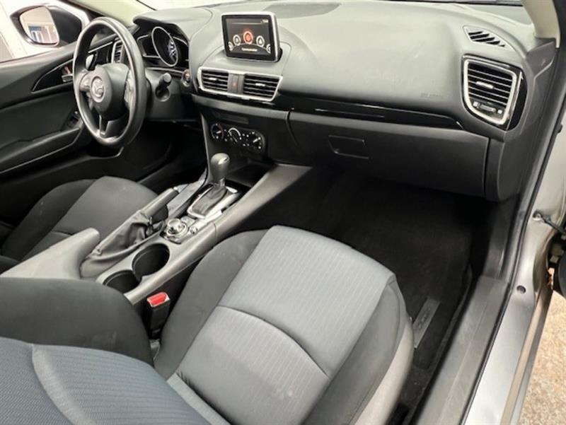 mazda Mazda3 2016 - 30