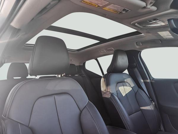 volvo XC40 2025 - 15