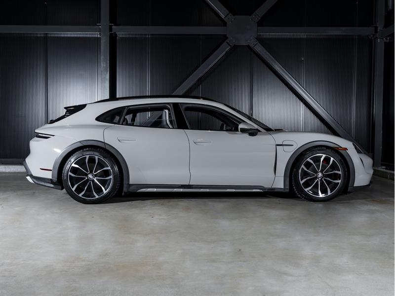 porsche Taycan 2022 - 9