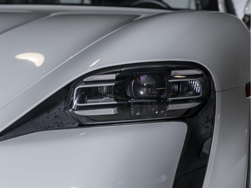 porsche Taycan 2022 - 17