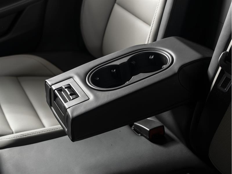 porsche Taycan 2022 - 23