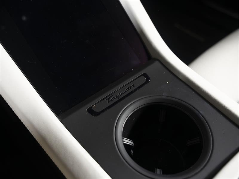 porsche Taycan 2022 - 29