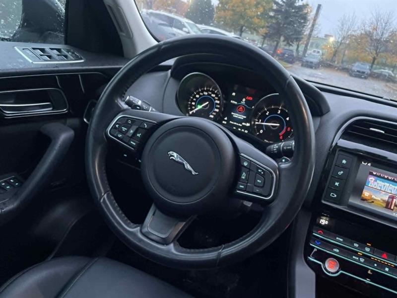 jaguar F-PACE 2018 - 17