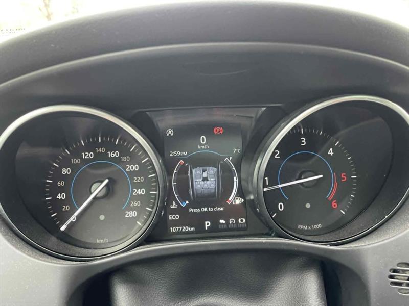 jaguar F-PACE 2018 - 27